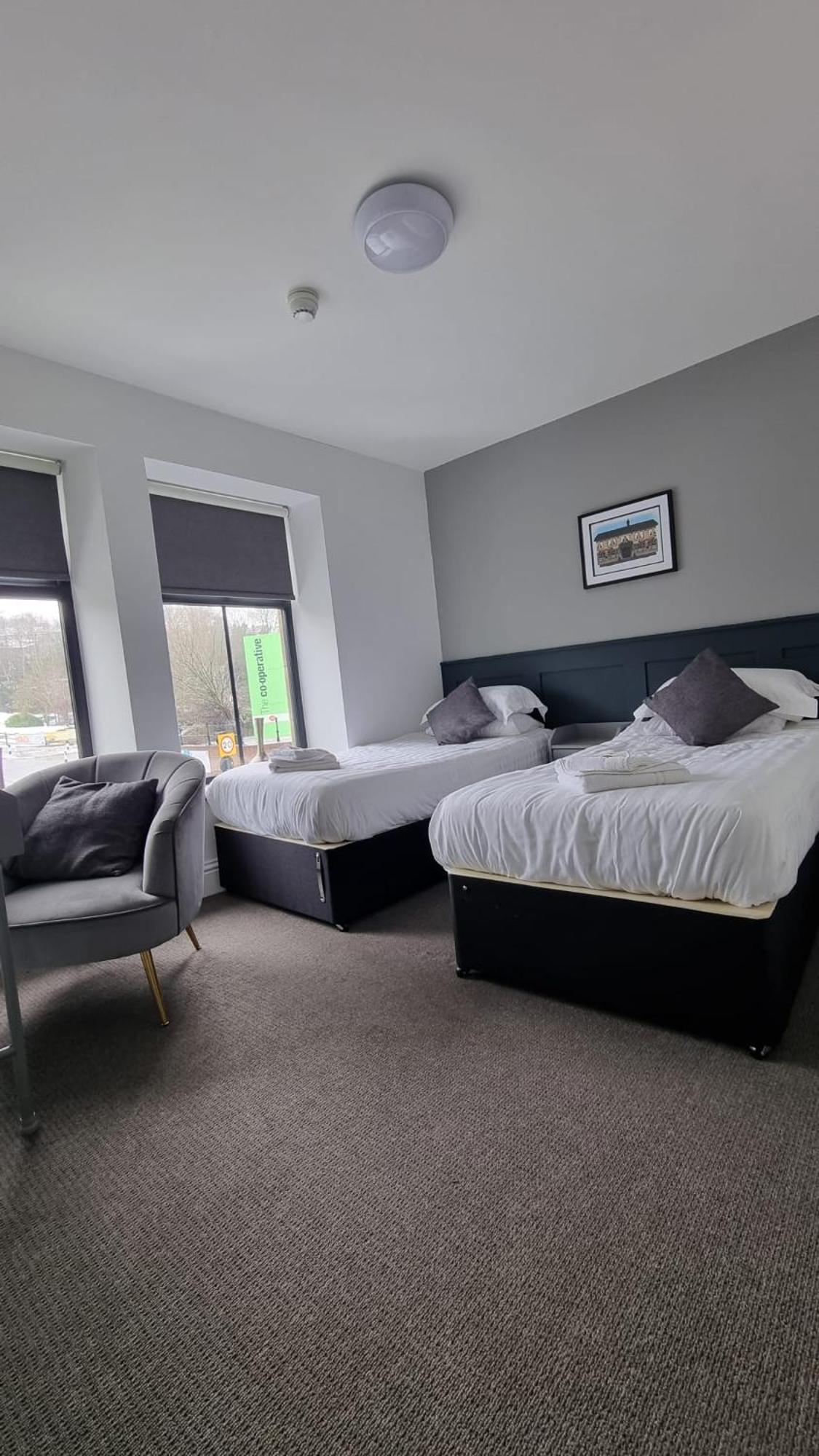 The Friendship Hotel Stocksbridge  외부 사진