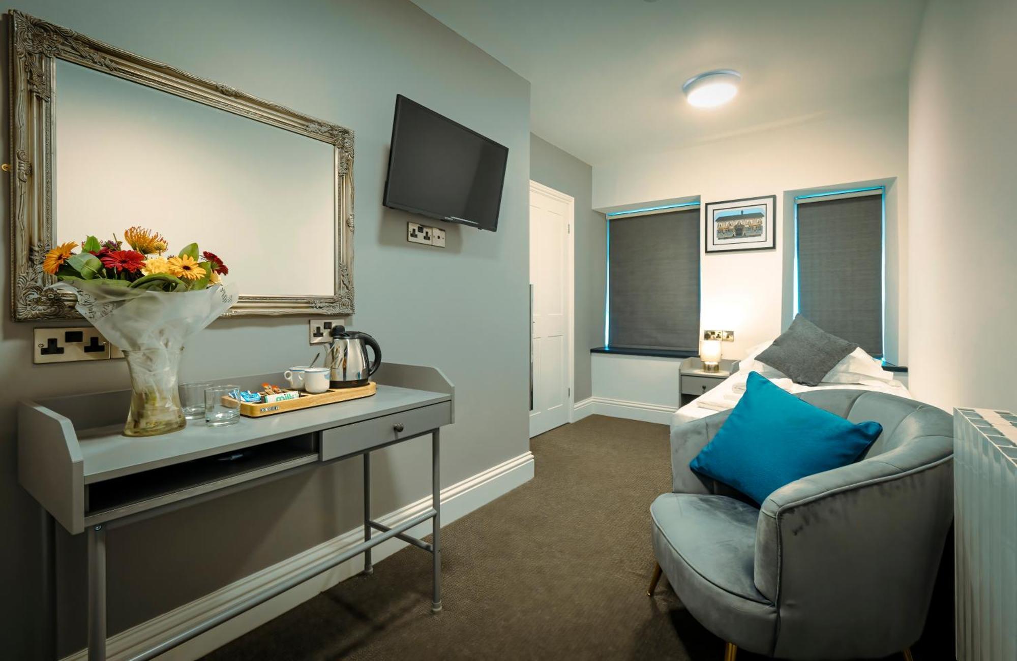 The Friendship Hotel Stocksbridge  객실 사진