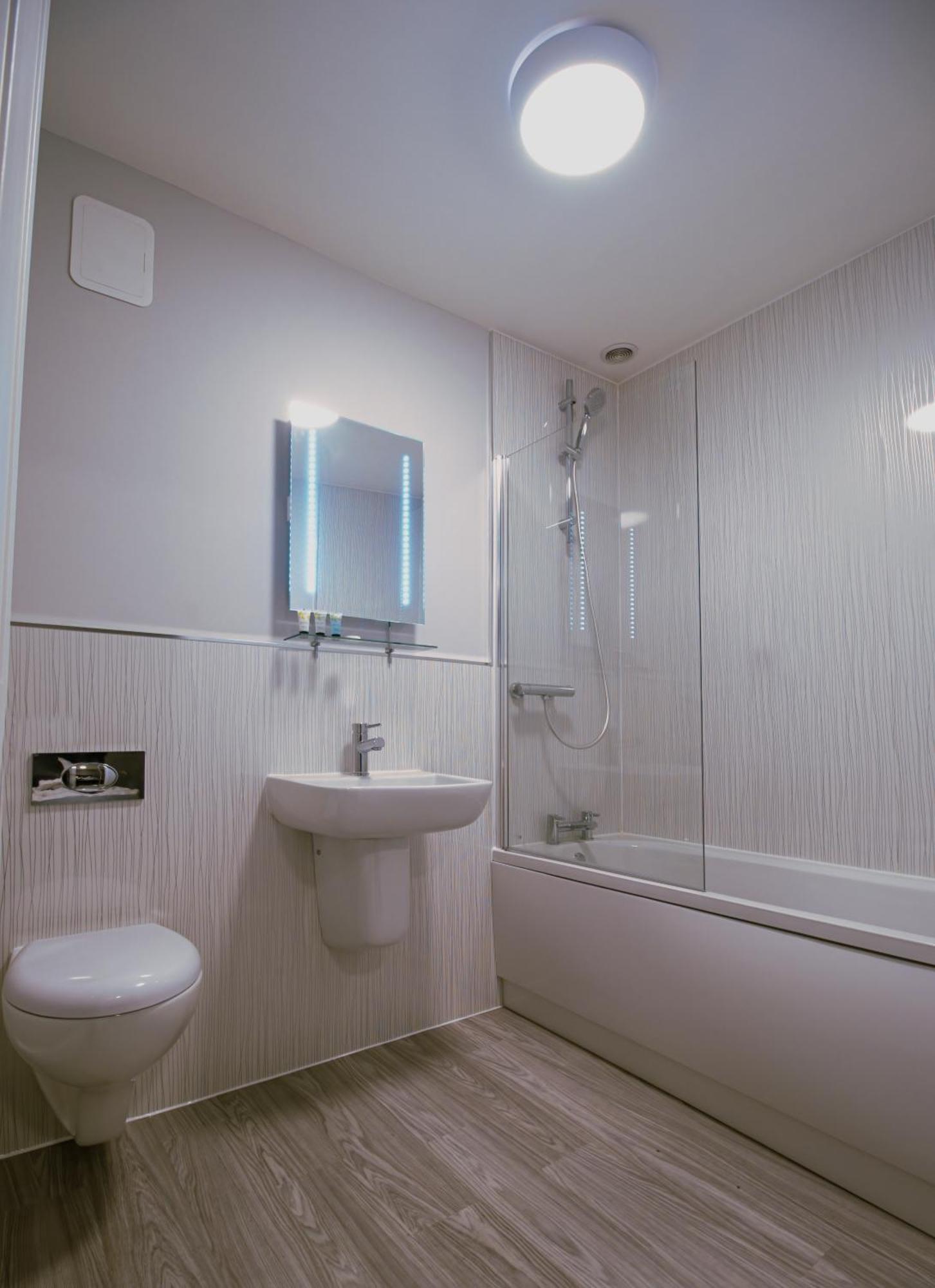 The Friendship Hotel Stocksbridge  객실 사진